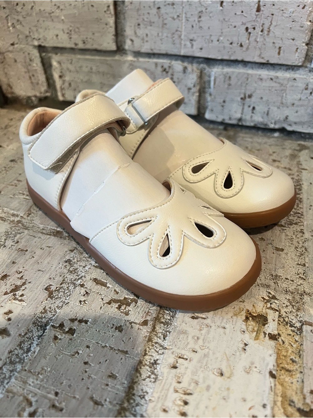 Livie & Luca Petal 2.0 Dew Drop White Girls Mary Jane Shoes with Flower Cutouts